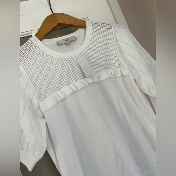 NWT LOFT White Dot & Ruffle Spring Pointelle Sweater Tee M - Picture 3 of 4
